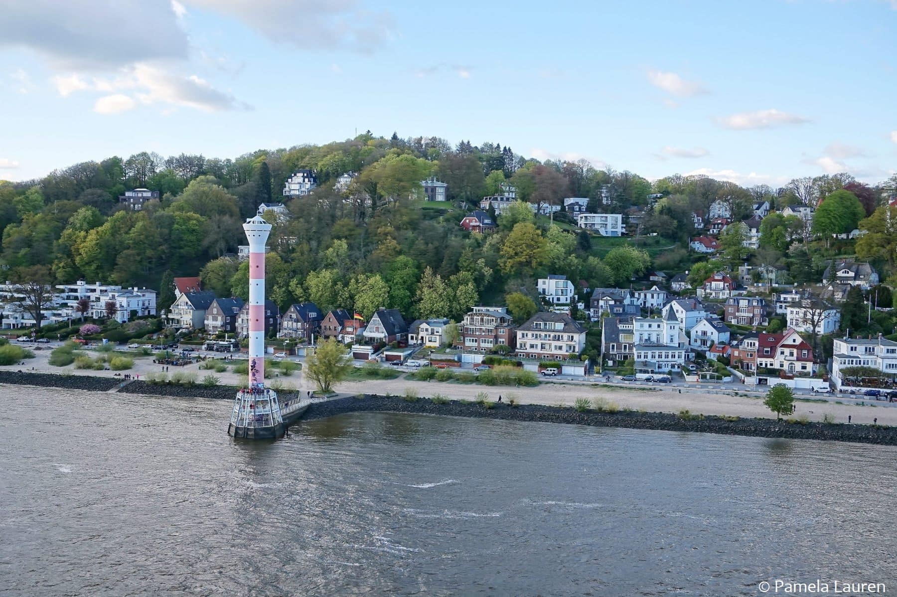 Pam Lauren - frag Pam - Kreuzfahrt MSC Splendida Hamburg Blankenese